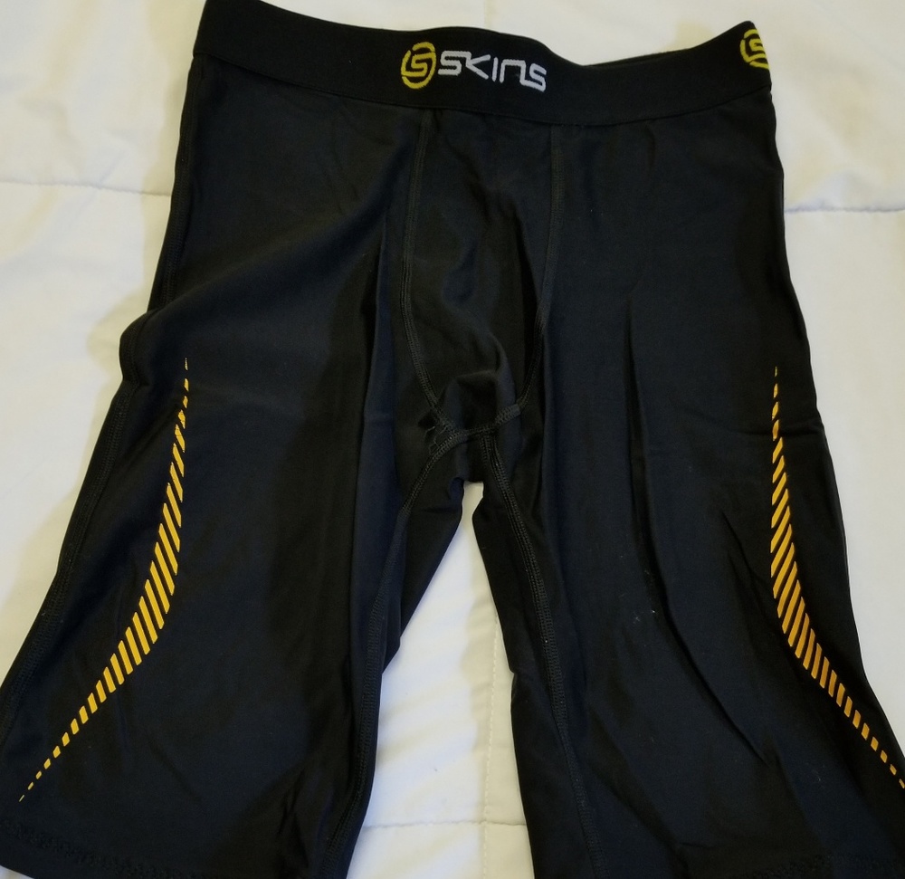Mens SKINS Compression Shorts. Size Medium.